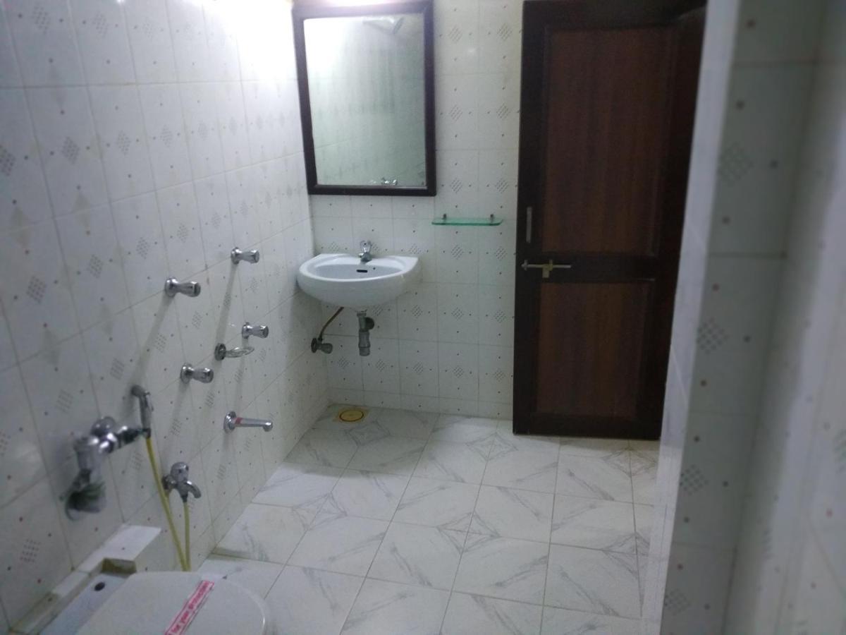 Hotel Alpha Vadodara Exterior photo