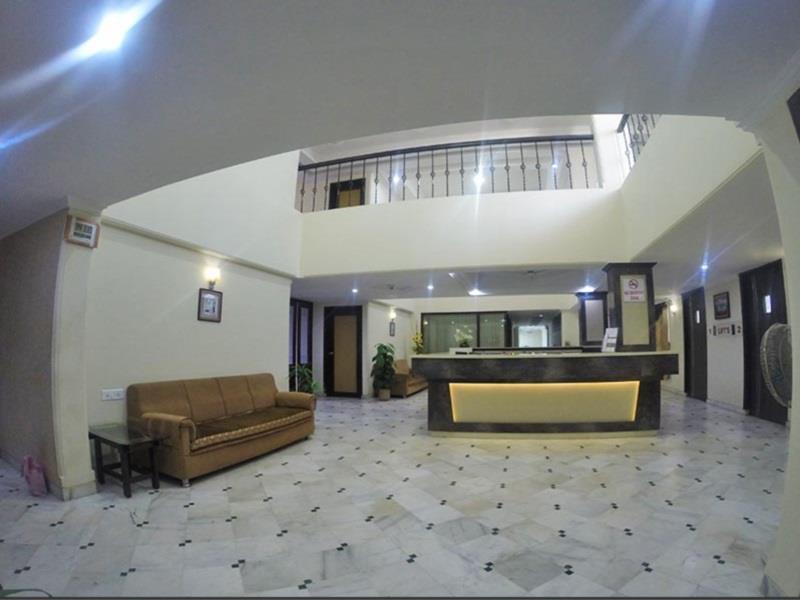 Hotel Alpha Vadodara Exterior photo